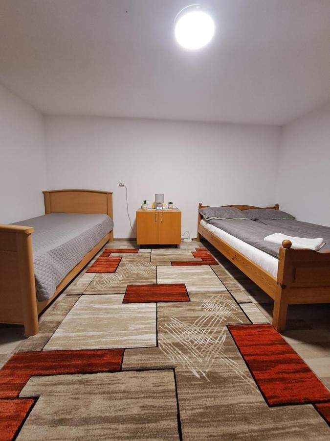 Casutele Din Retezat Hotel Nucsoara  Ngoại thất bức ảnh